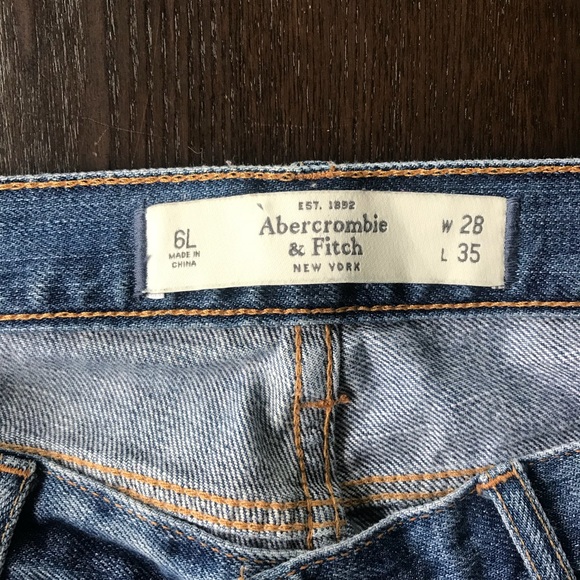 A&F distressed jeans - Picture 2 of 3